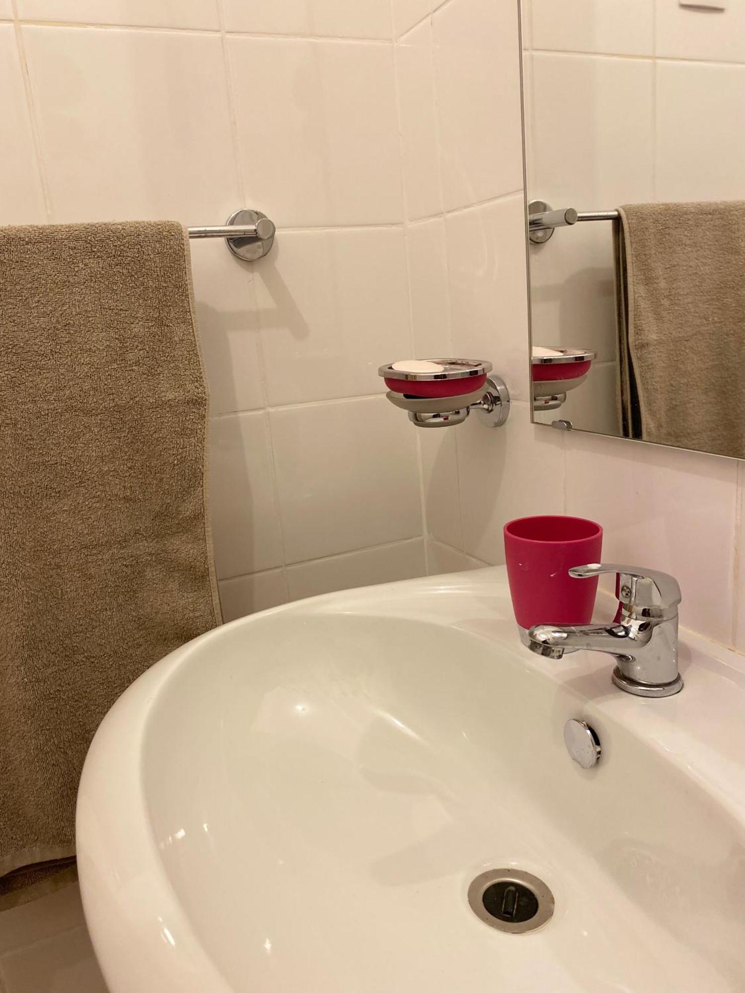 Apartamento T2 Equipado E Aconchegante. Прайя Экстерьер фото
