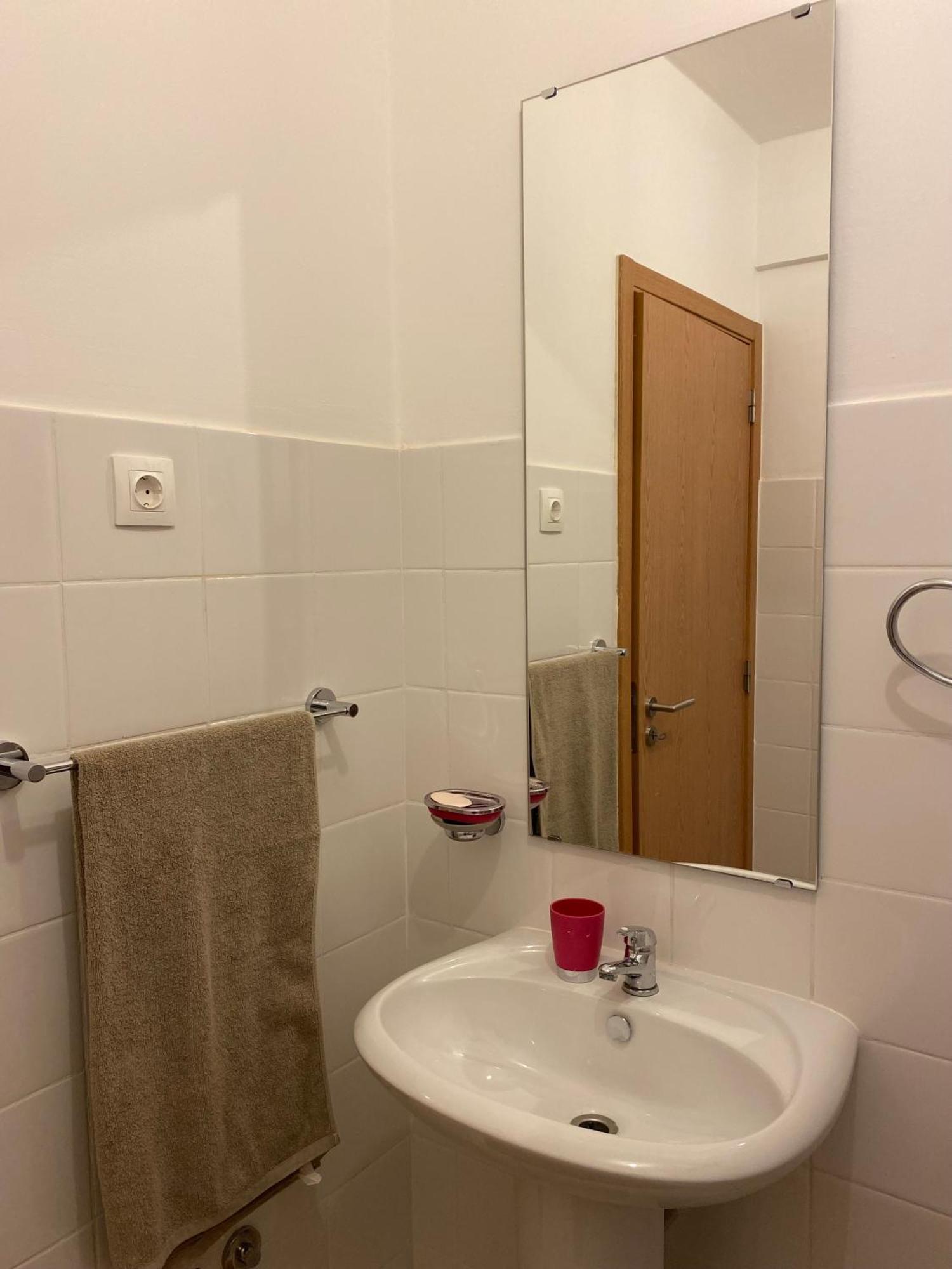 Apartamento T2 Equipado E Aconchegante. Прайя Экстерьер фото